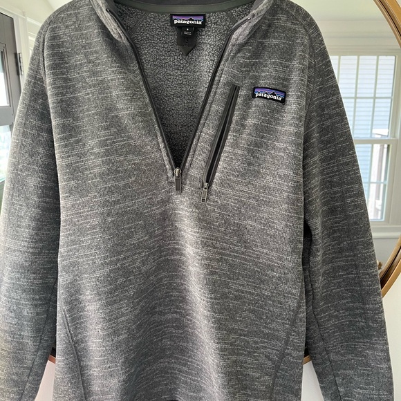 Patagonia
Recycled Polyester 1/4 Zip Fleece
Men’s Small
Stonewash Grey - Picture 2 of 3